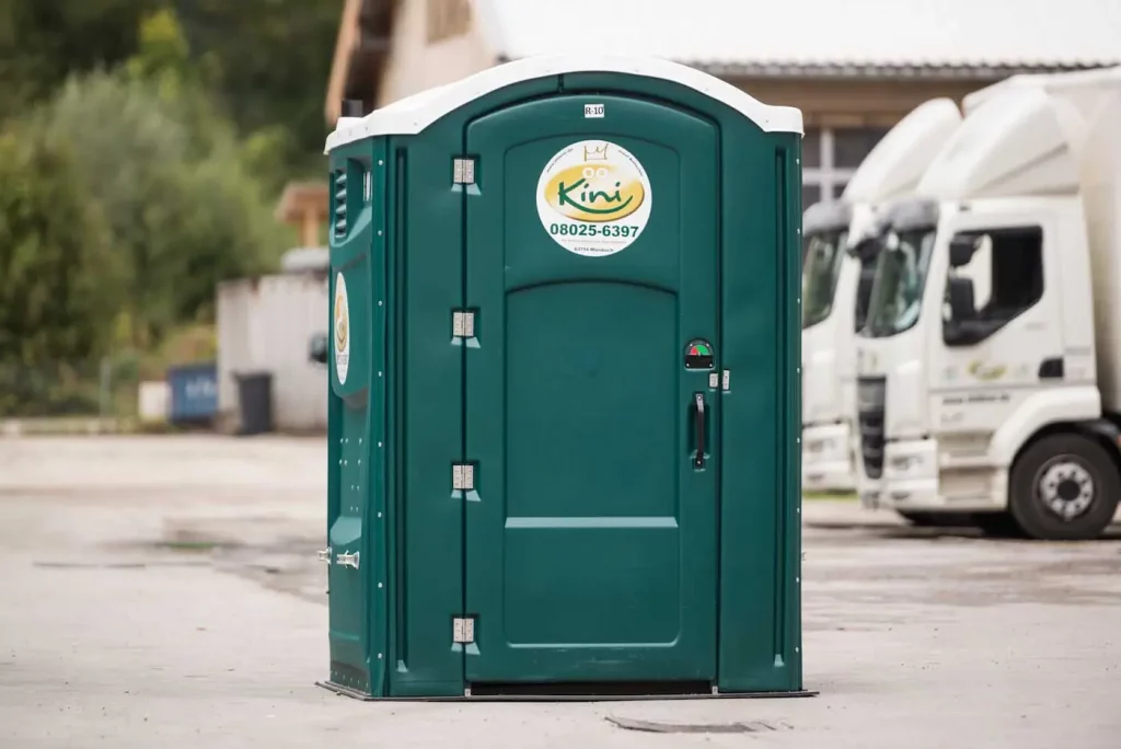 spezial-kini-mobile-barrierefreie-Toilette