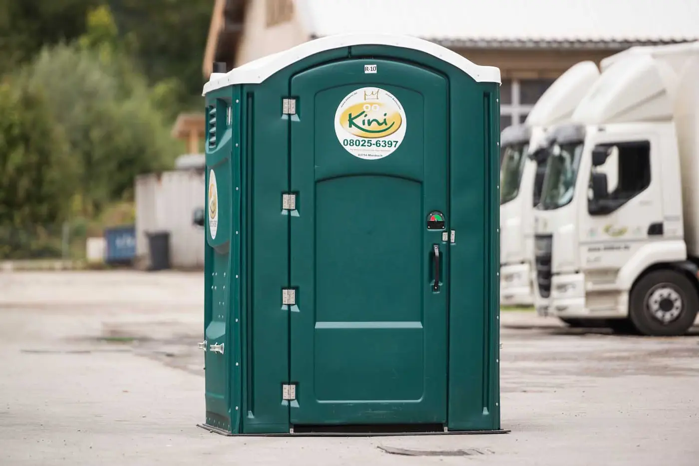 spezial-kini-mobile-barrierefreie-Toilette