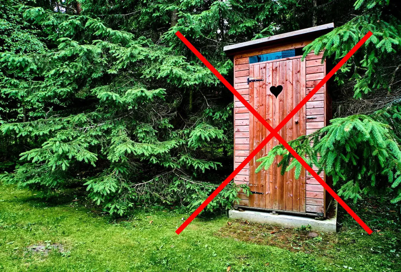 Komposttoilette aus Holz